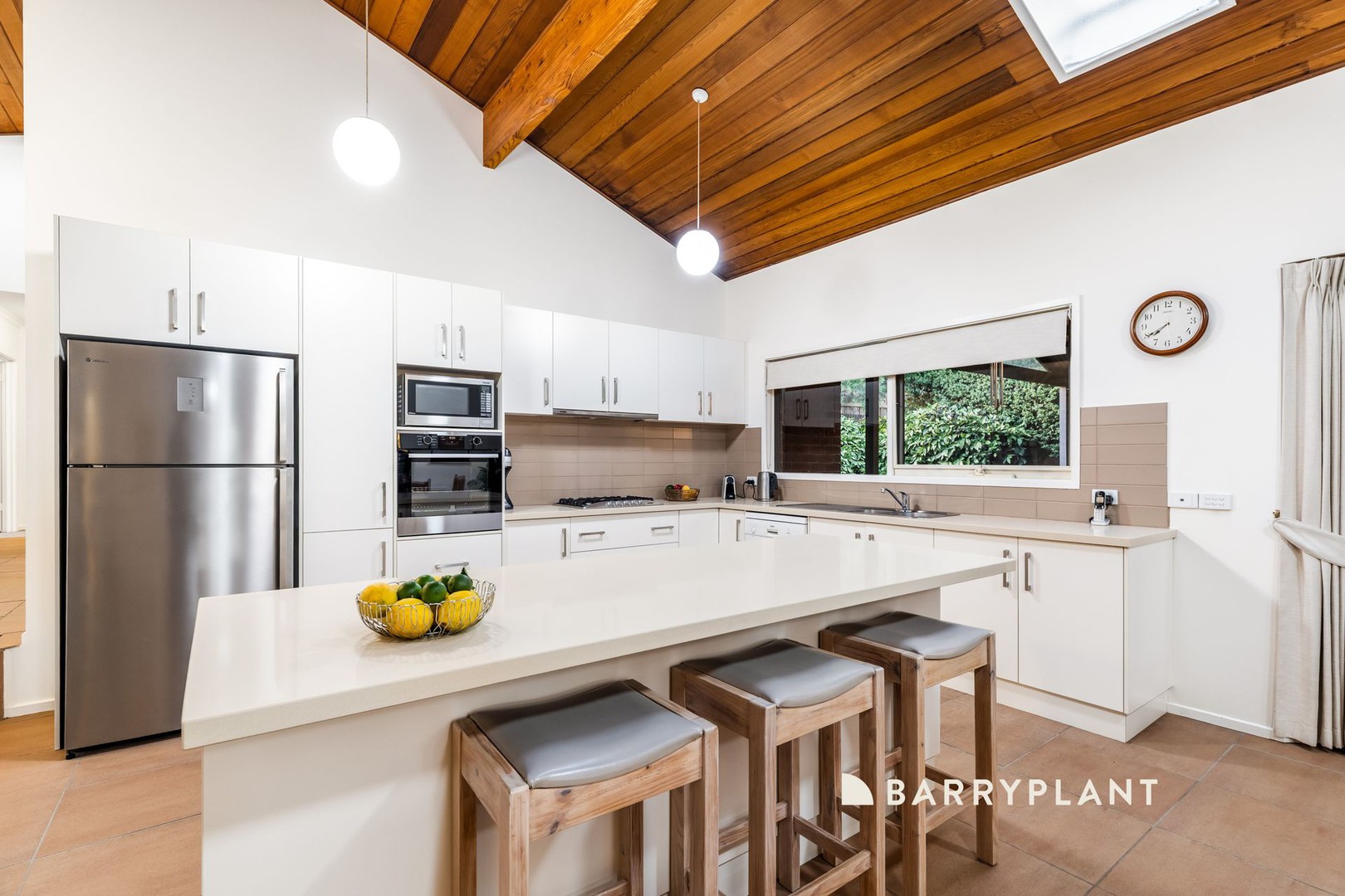 5 Rupicola Court, Rowville, VIC 3178 - Thumbnail 2 - 04/03/2025