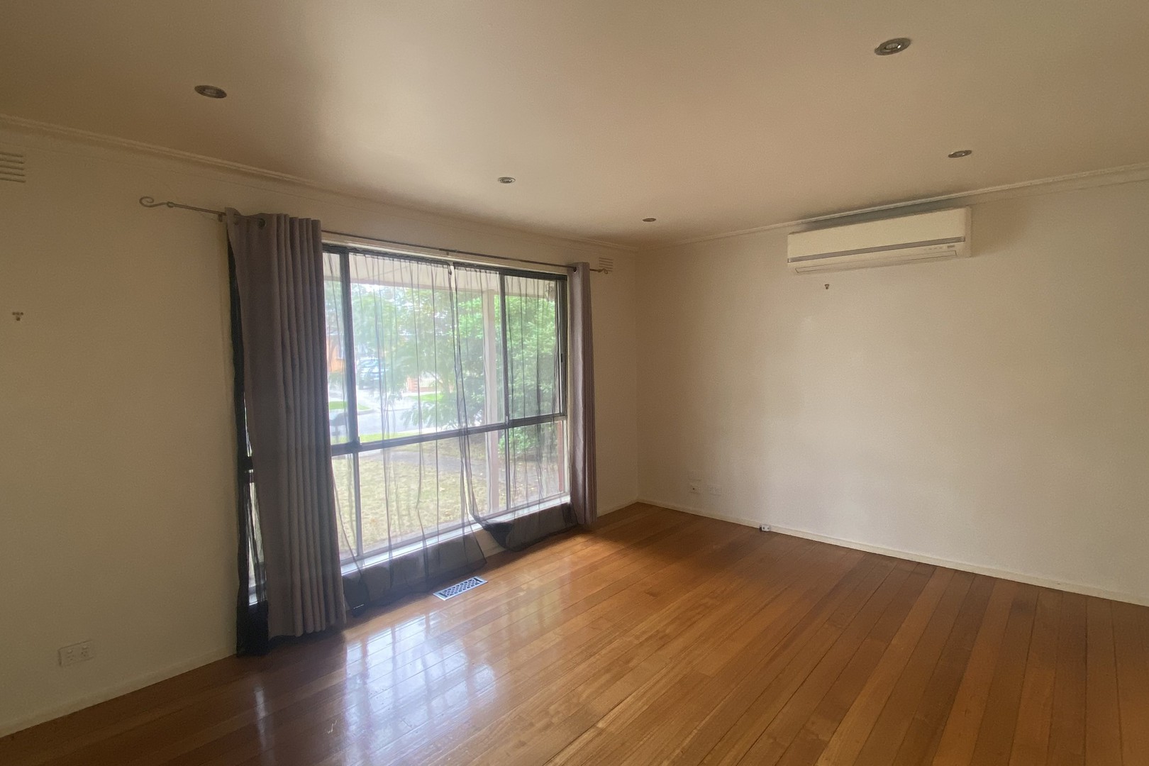 5 San Leandro Drive, Reservoir, VIC 3073, Reservoir - Thumbnail 6
