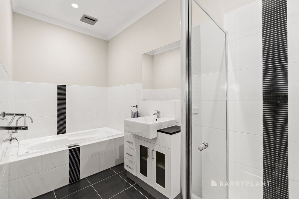 5 Sapphire Court, Greensborough, VIC 3088, Greensborough - Thumbnail 5