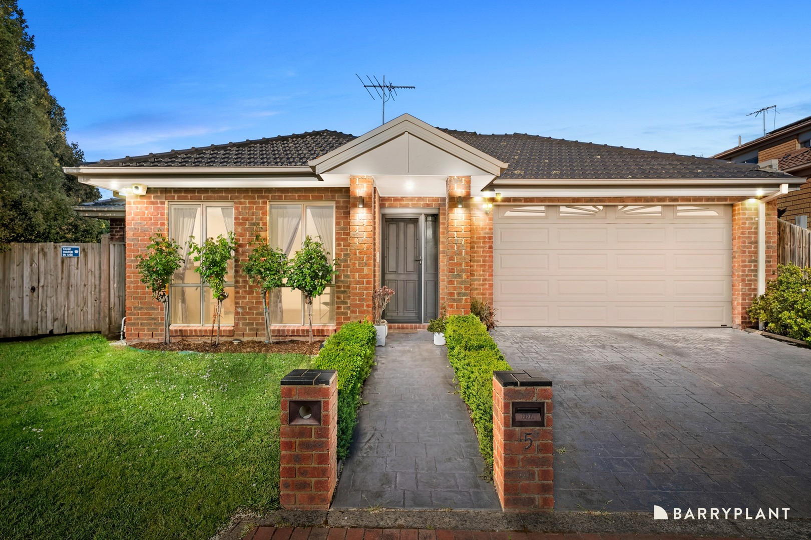 5 Sarah Court, Wantirna South - Image 1