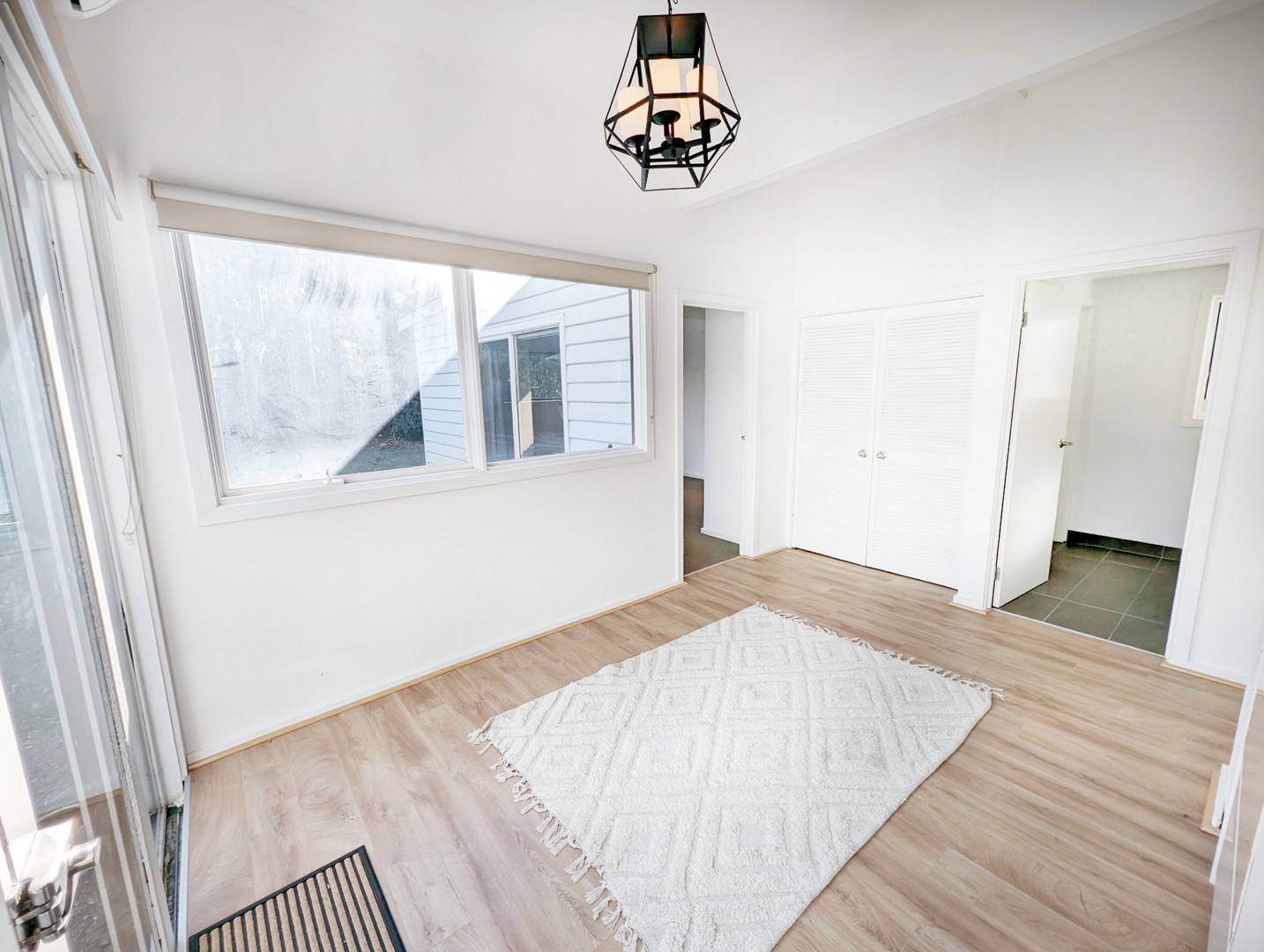 5 Seabeach  Parade, North Shore, VIC 3214, North Shore - Thumbnail 5