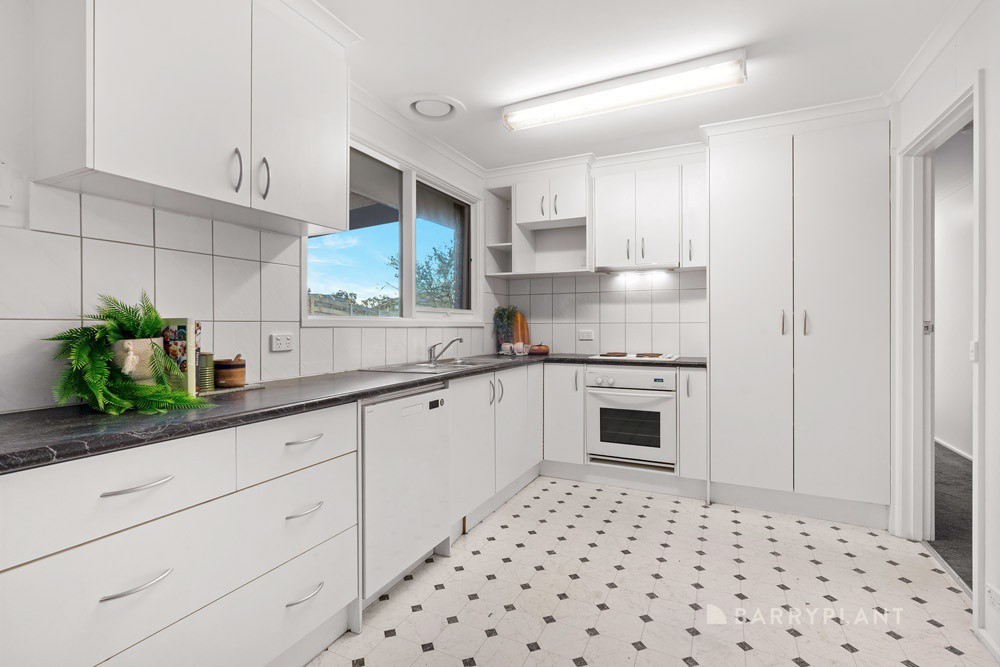 5 Selkirk Avenue, Wantirna, VIC 3152, Wantirna - Thumbnail 3