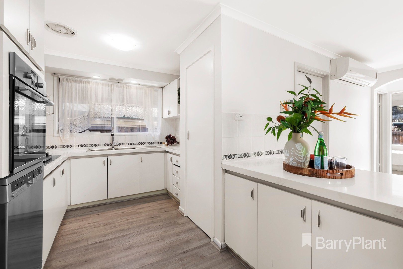 5 Septimus Close, Mill Park, VIC 3082, Mill Park - Thumbnail 3