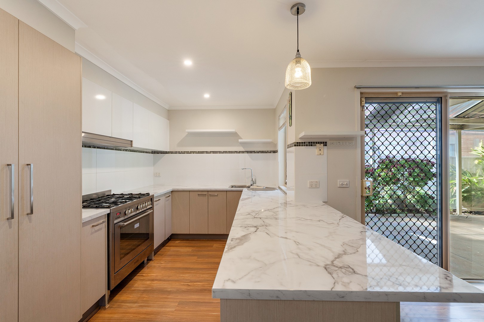 5 Shearwater Place, Craigieburn, VIC 3064, Craigieburn - Thumbnail 3