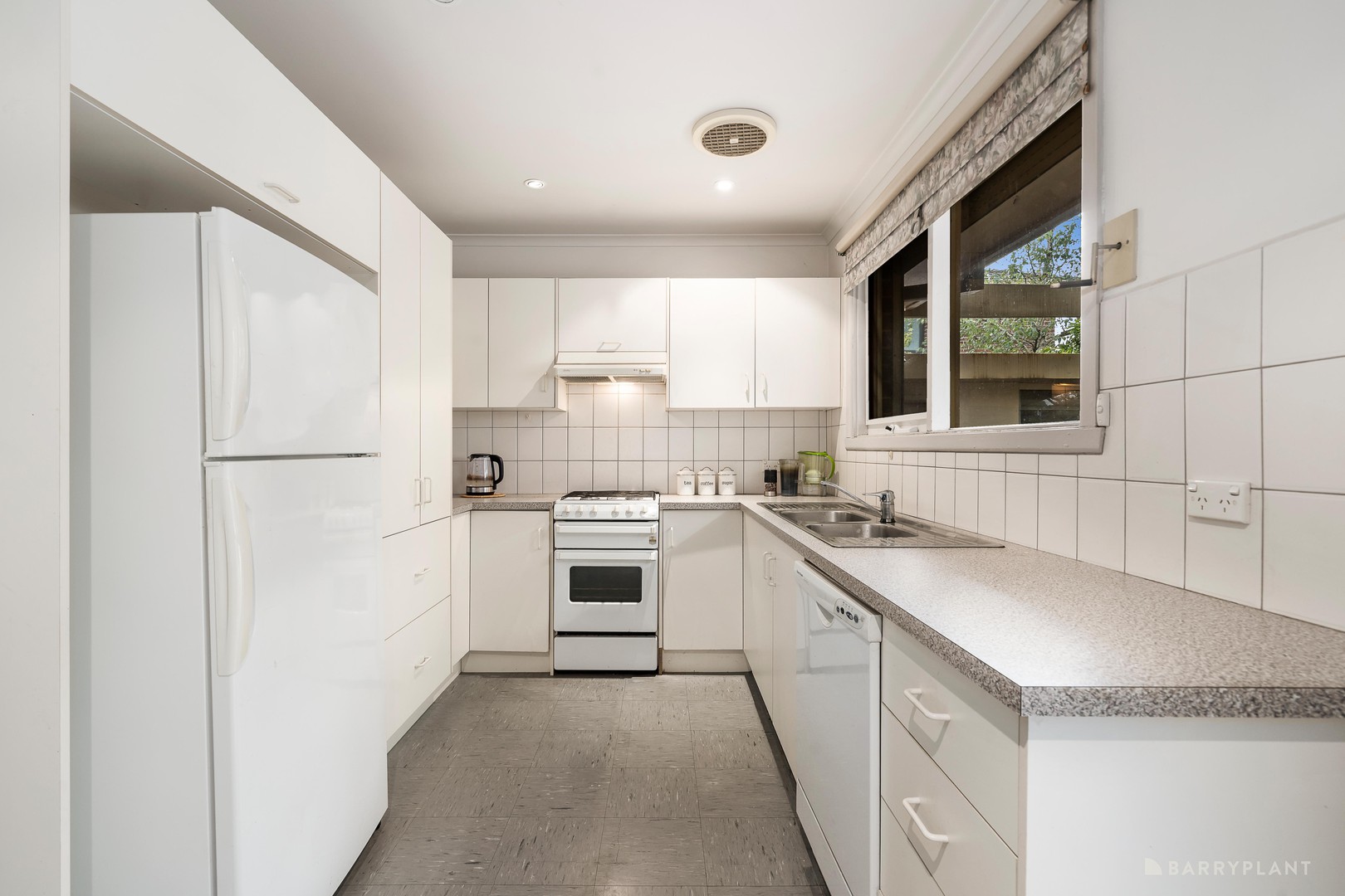 5 Sherwood Court, Doncaster East, VIC 3109, Doncaster East - Thumbnail 3