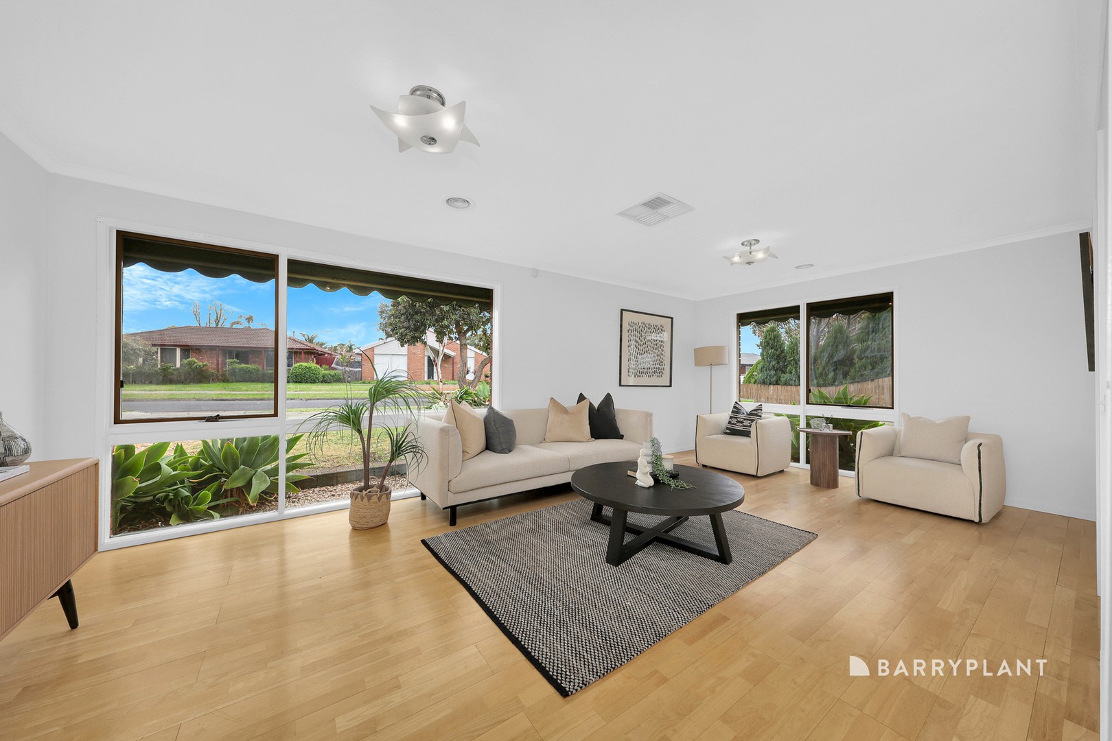 5 Sieben Close, Mill Park, VIC 3082, Mill Park - Thumbnail 2
