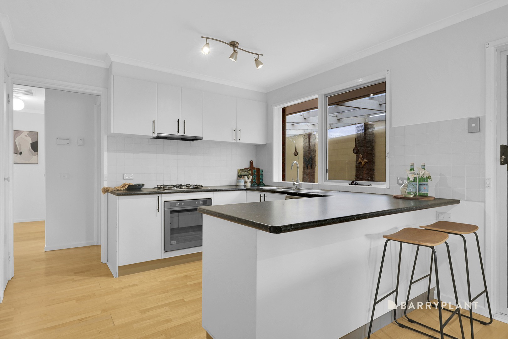 5 Sieben Close, Mill Park, VIC 3082, Mill Park - Thumbnail 4