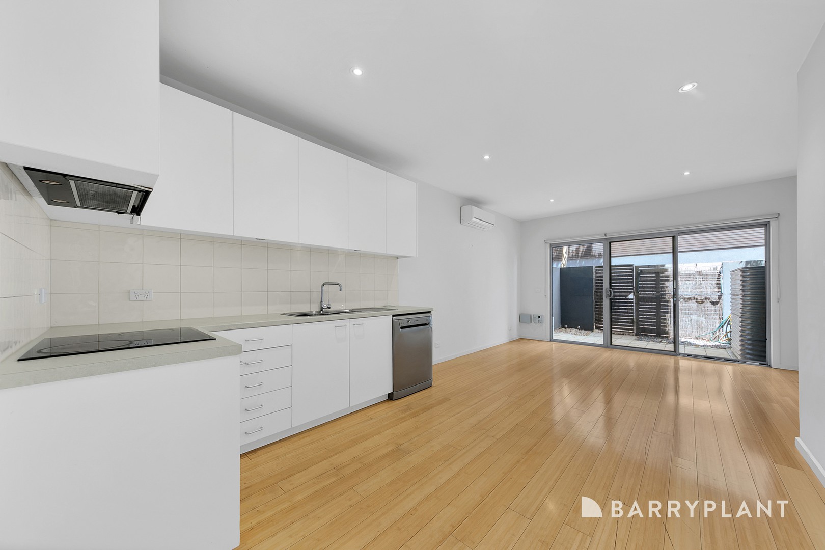 5 Silverash Drive, Bundoora, VIC 3083, Bundoora - Thumbnail 4