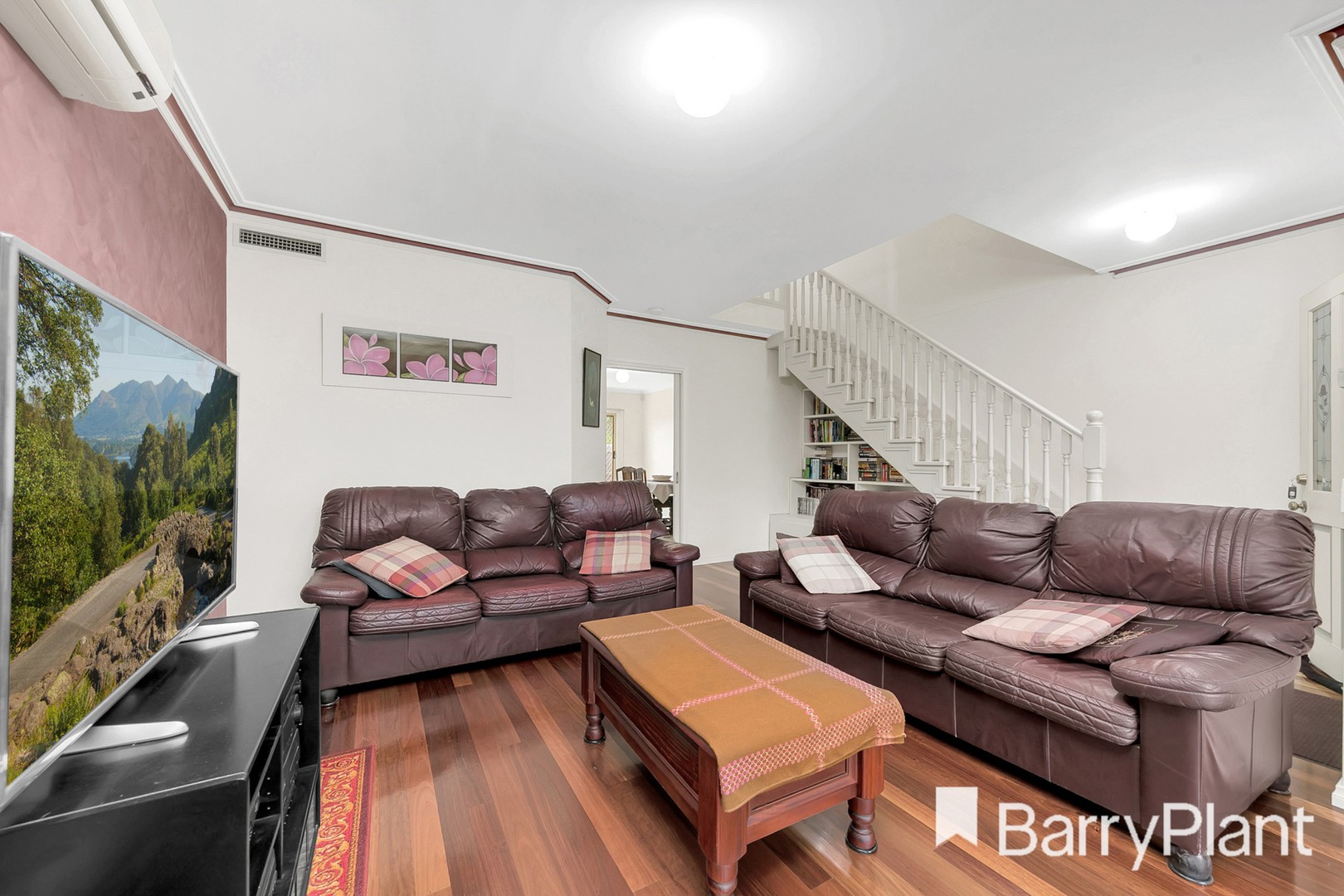 5 Silverbirch Rise, Mill Park, VIC 3082, Mill Park - Thumbnail 2