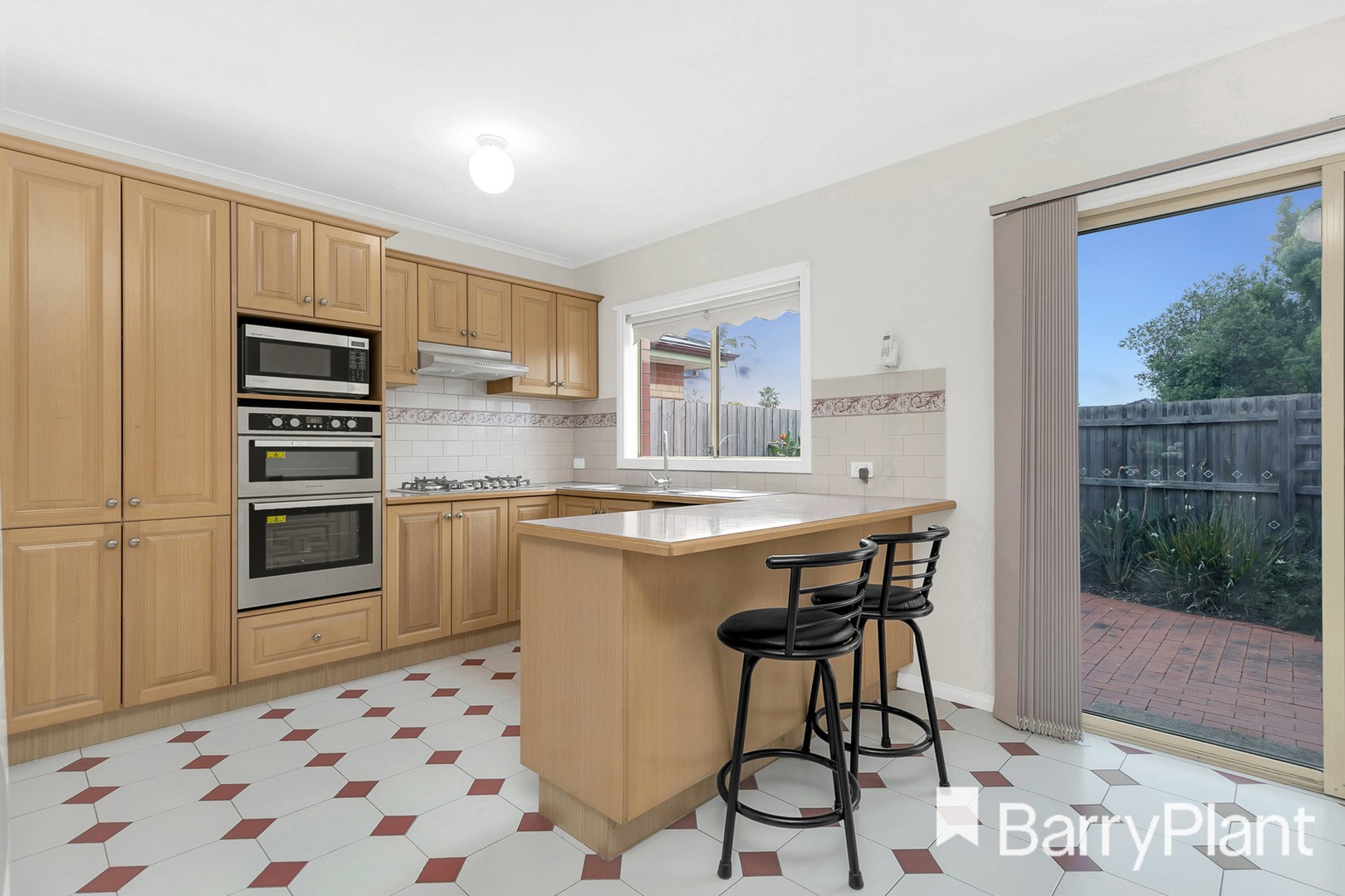 5 Silverbirch Rise, Mill Park, VIC 3082, Mill Park - Thumbnail 3