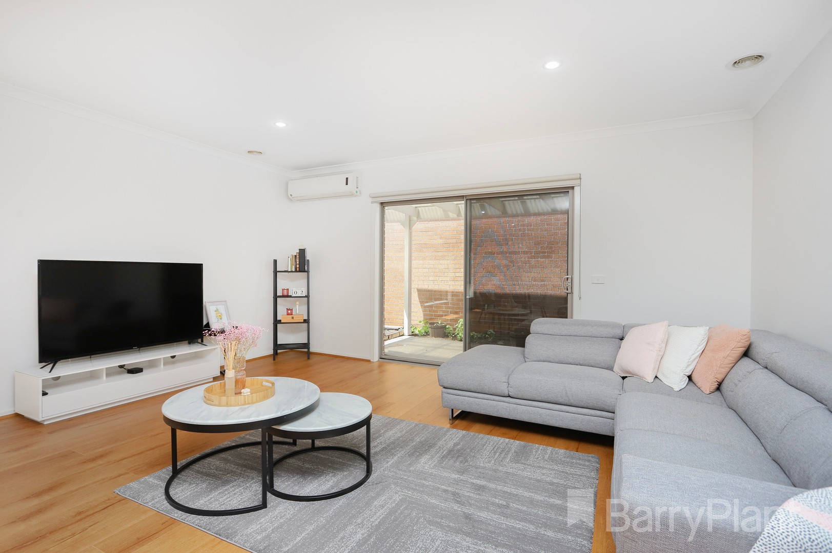5 Silverwood Drive, Greenvale, VIC 3059, Greenvale - Thumbnail 5