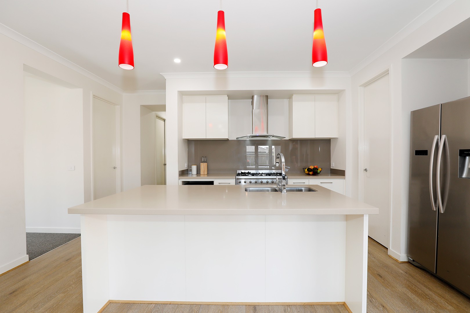 5 Skylark Boulevard, Clyde North, VIC 3978 - Thumbnail 2 - 07/03/2025