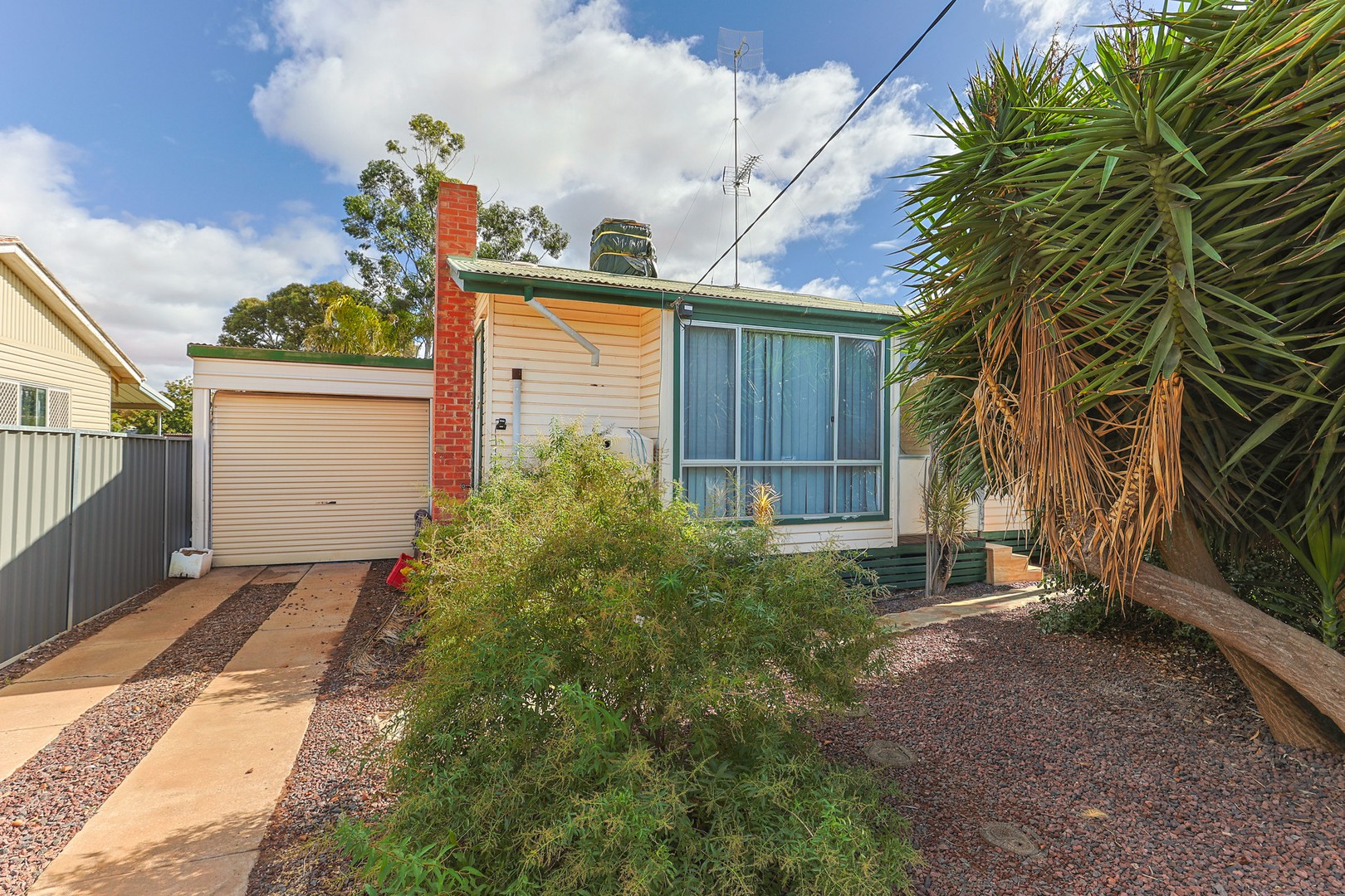 5 Smith Street, Merbein, VIC 3505 - Thumbnail 2 - 06/05/2026