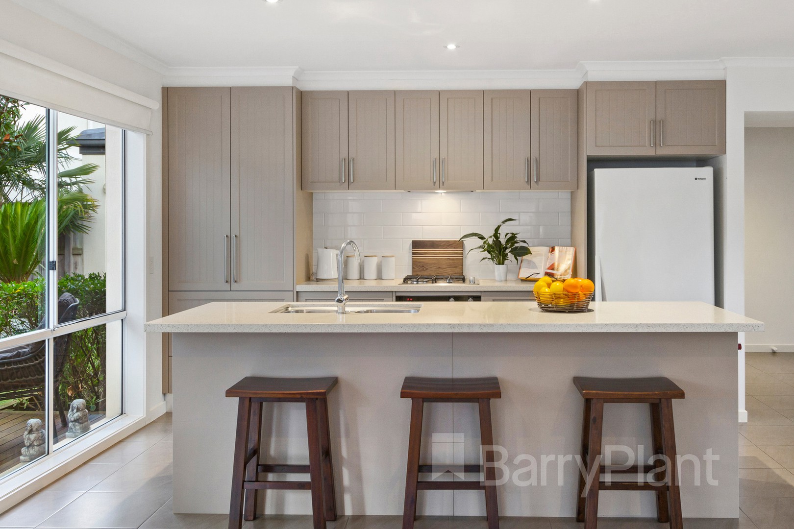 5 Sovereign Manors Crescent, Rowville, VIC 3178, Rowville - Thumbnail 3