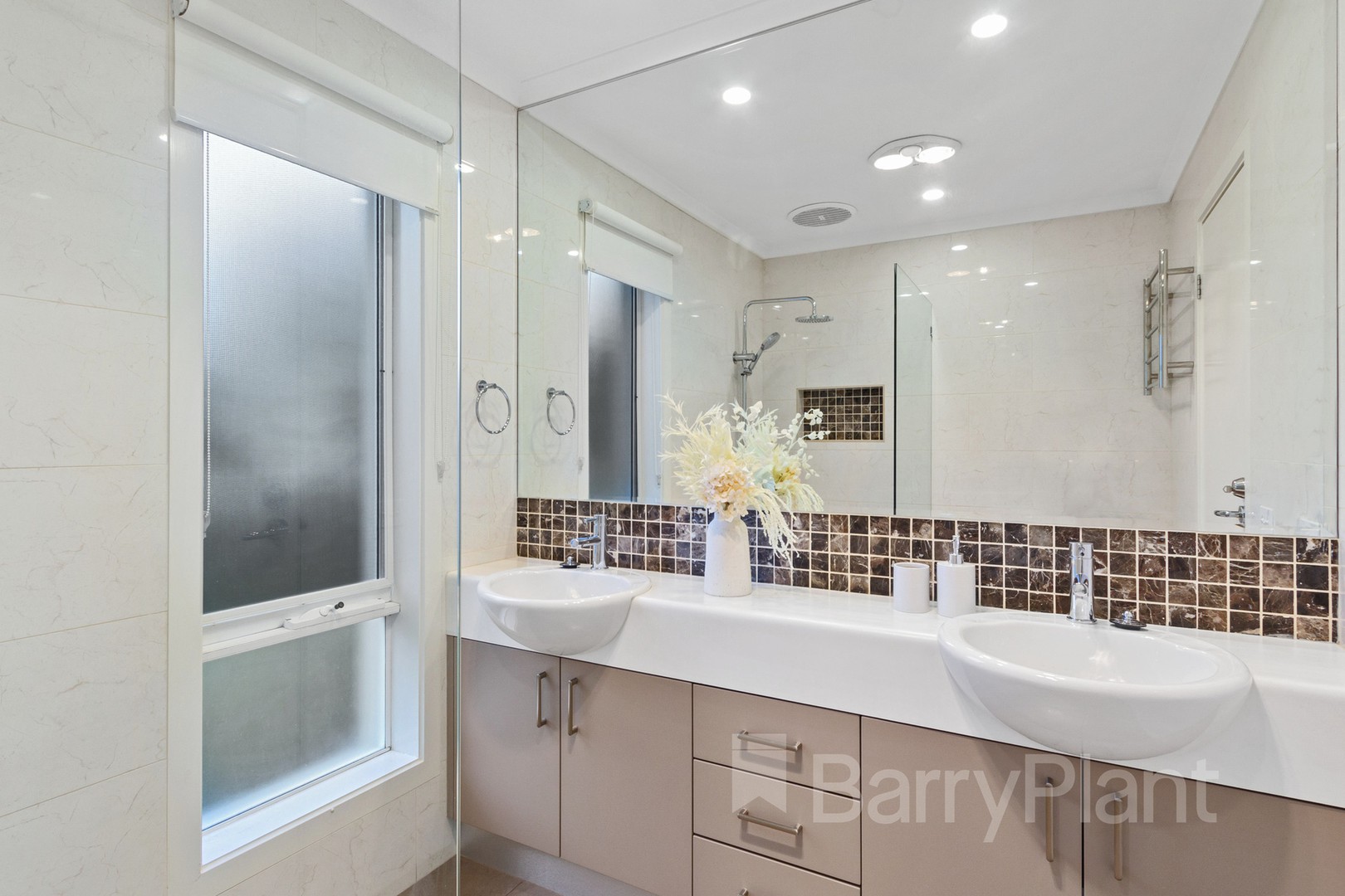 5 Sovereign Manors Crescent, Rowville, VIC 3178, Rowville - Thumbnail 7