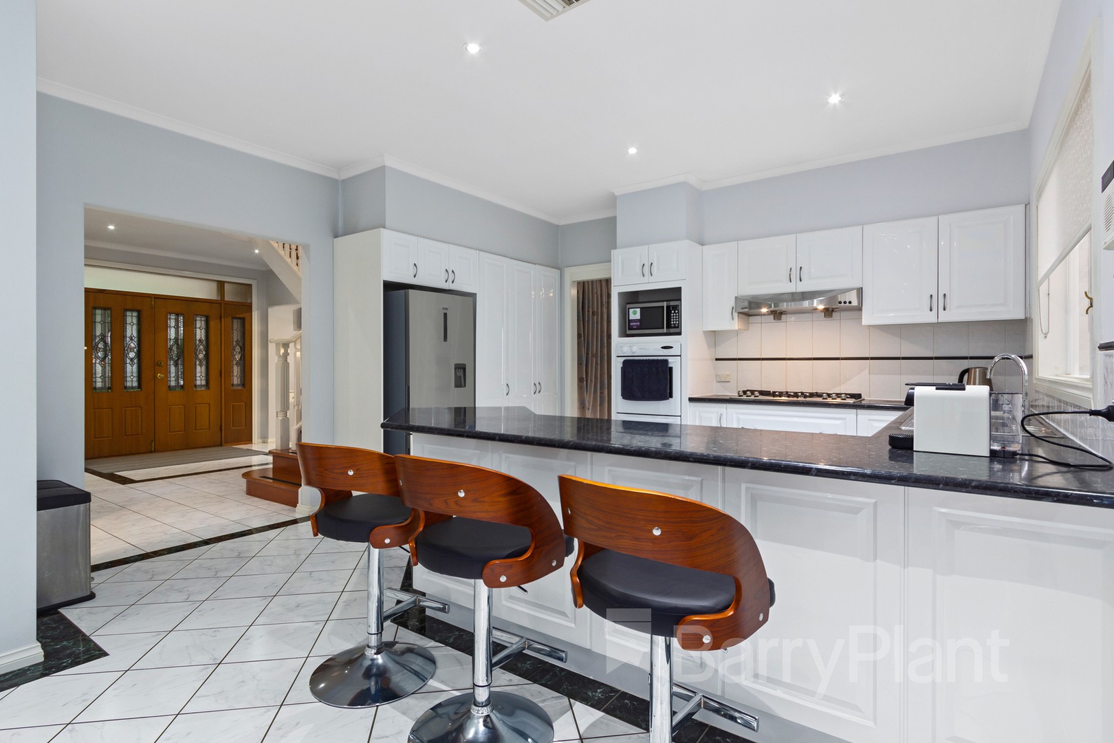 5 Sovereign Place, Wantirna South, VIC 3152 - Thumbnail 2 - 16/11/2021