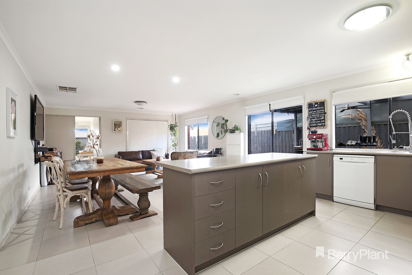 5 St James Street, Hadfield, VIC 3046, Hadfield - Thumbnail 3