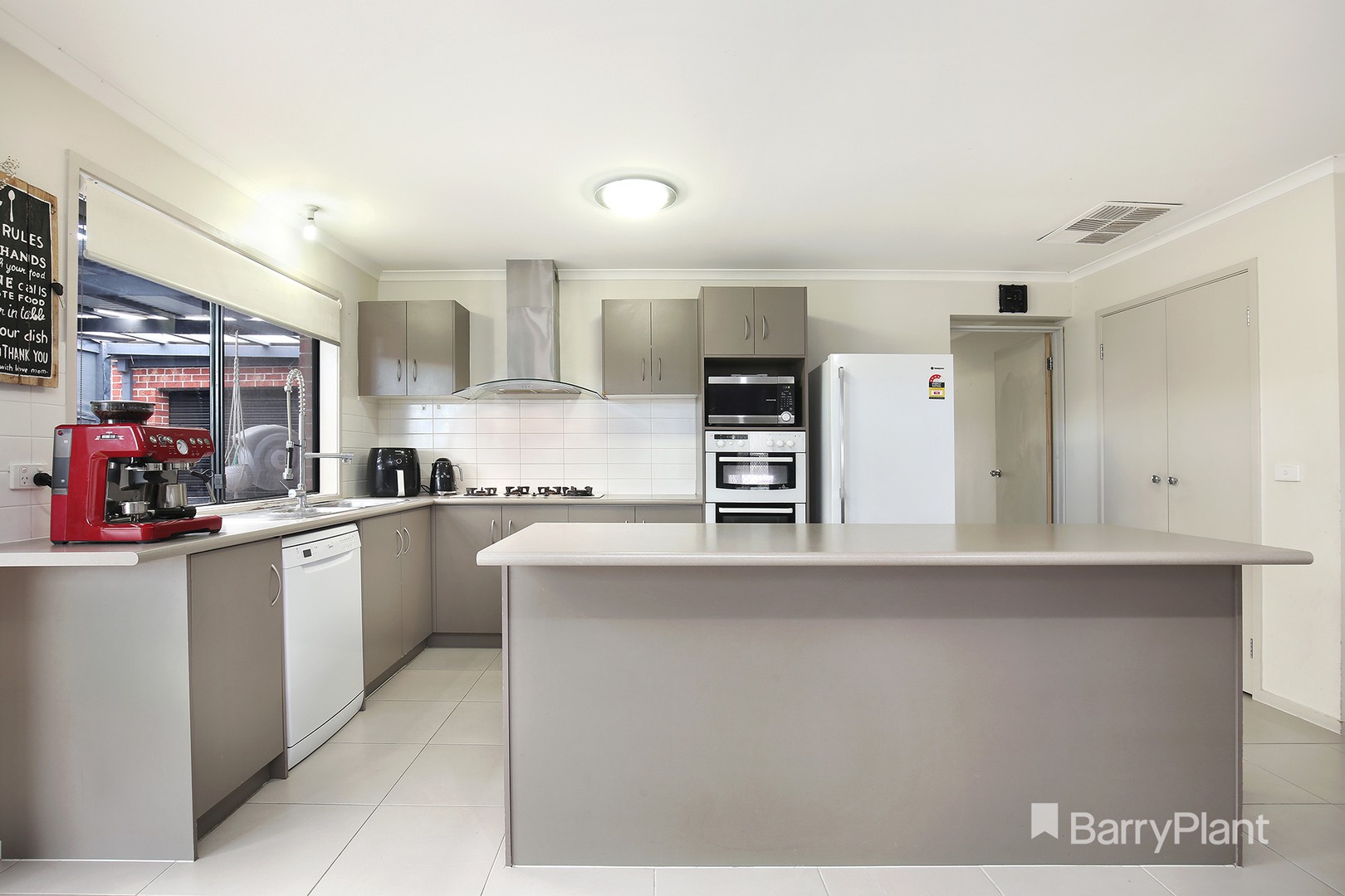 5 St James Street, Hadfield, VIC 3046, Hadfield - Thumbnail 4
