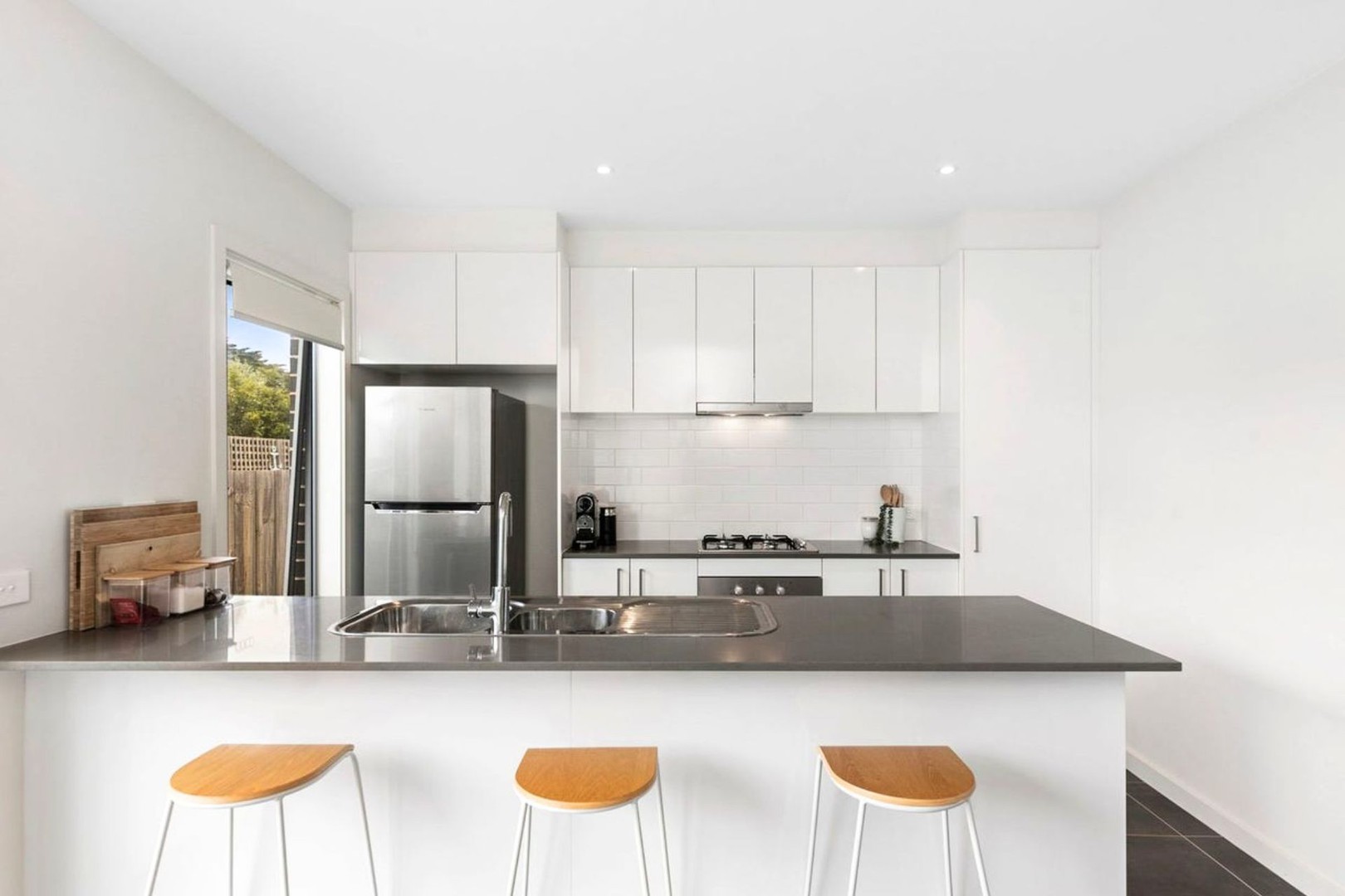 5 Starling Place, Safety Beach, VIC 3936 - Thumbnail 2 - 05/06/2026