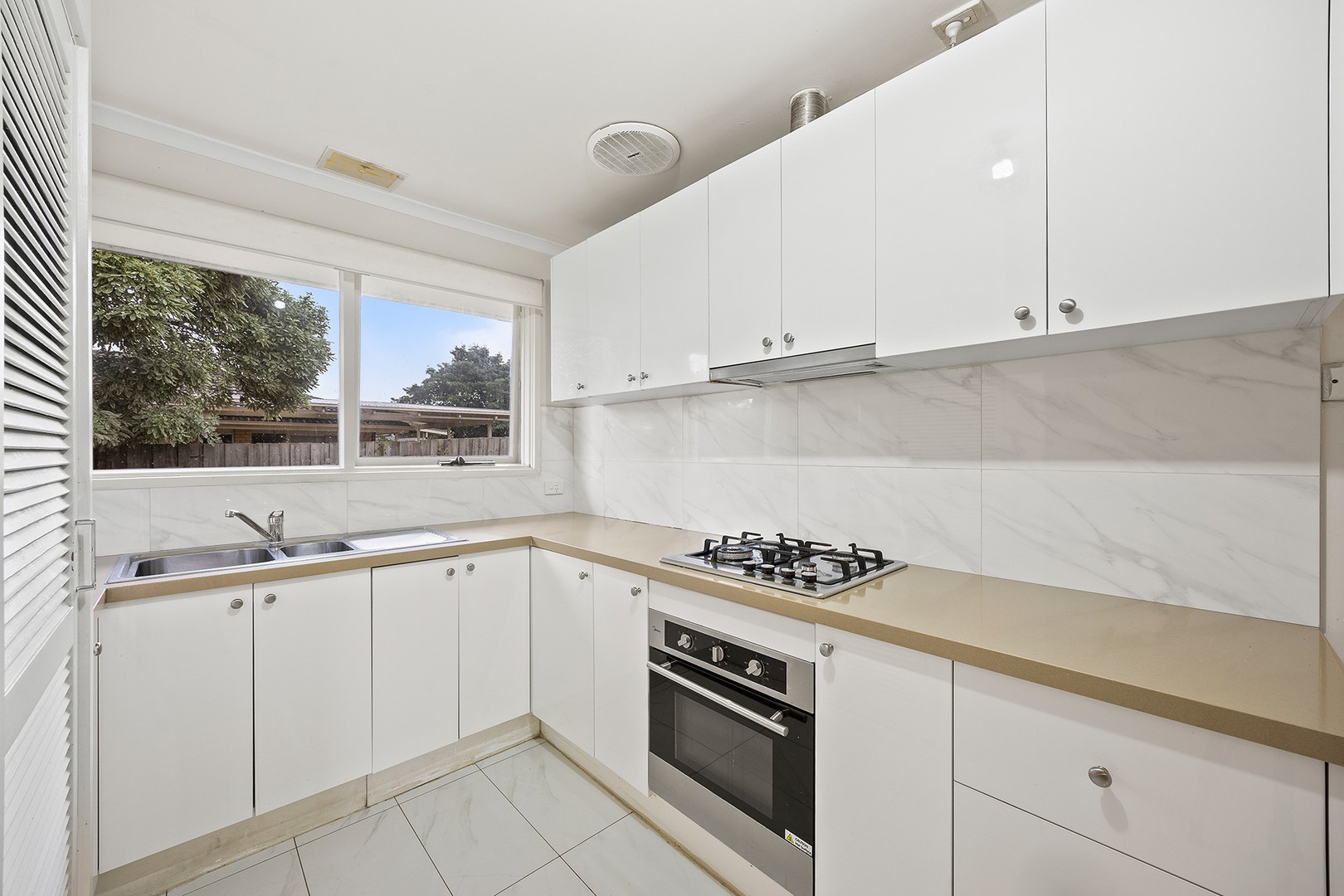 5 Stewart Avenue, Narre Warren, VIC 3805, Narre Warren - Thumbnail 4