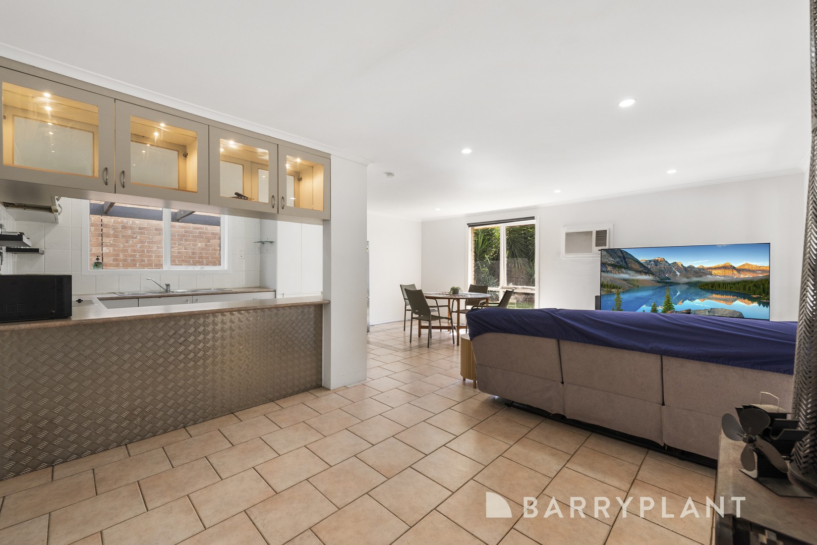 5 Stewart Crescent, Rockbank, VIC 3335, Rockbank - Thumbnail 6
