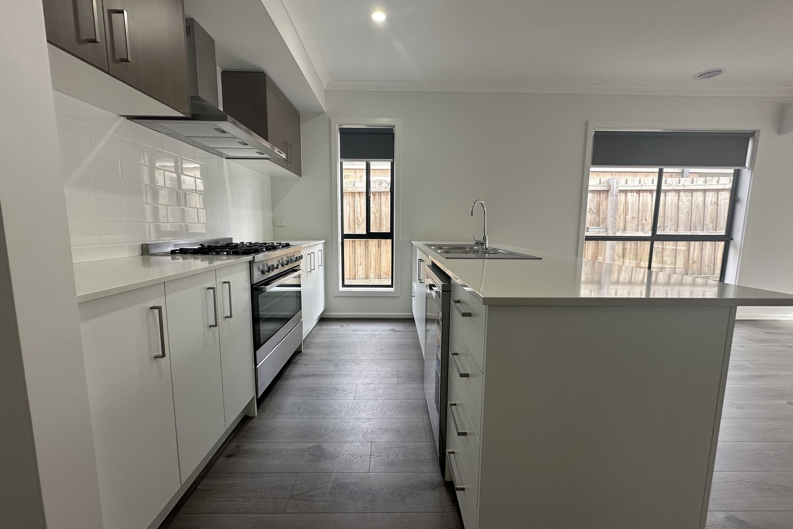 5 Story Street, Fraser Rise, VIC 3336 - Thumbnail 1 - 02/06/2025