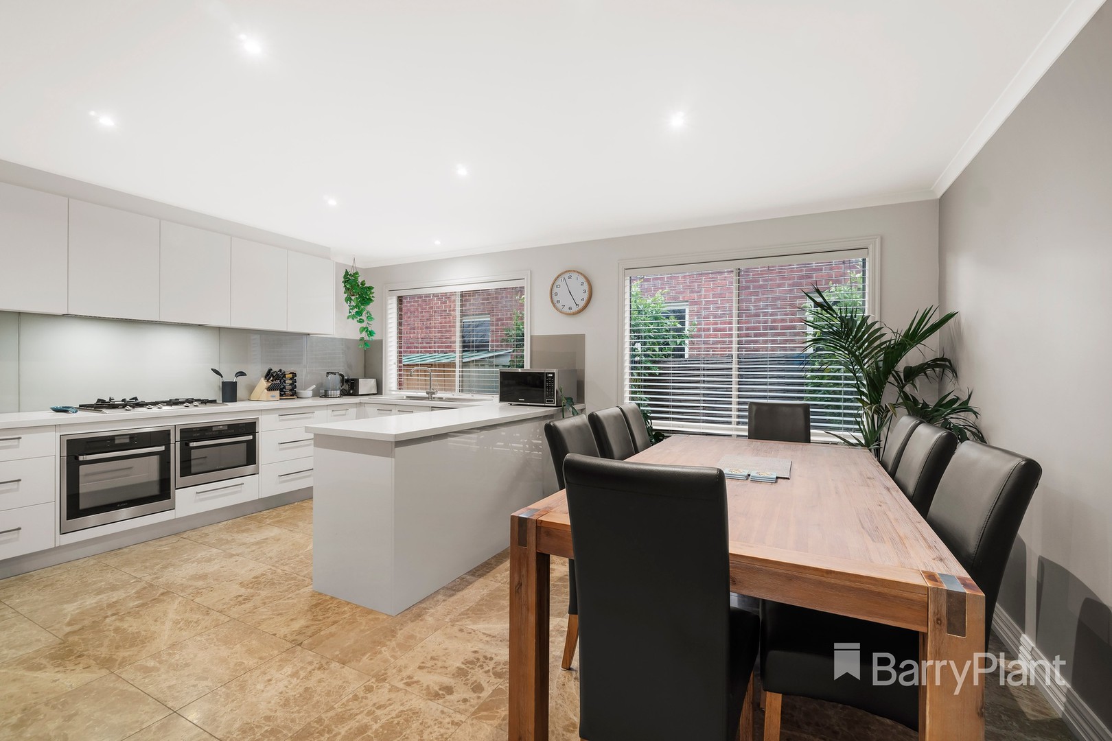 5 Stringybark Place, South Morang, VIC 3752, South Morang - Thumbnail 5