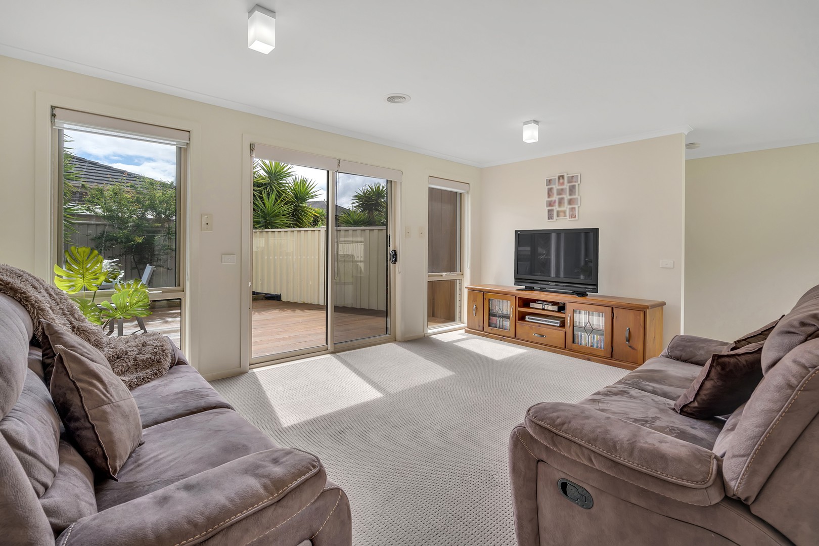 5 Tallgum Place, Craigieburn, VIC 3064, Craigieburn - Thumbnail 7
