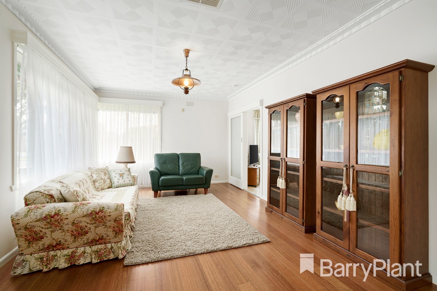 5 Tania Street, Sunshine North, VIC 3020 - Thumbnail 2 - 08/03/2023