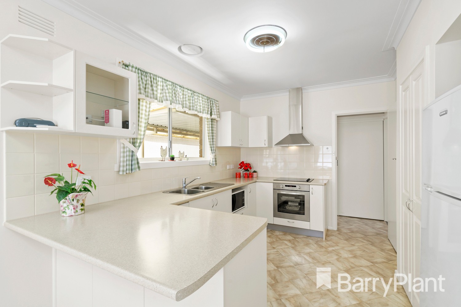 5 Tania Street, Sunshine North, VIC 3020, Sunshine North - Thumbnail 3