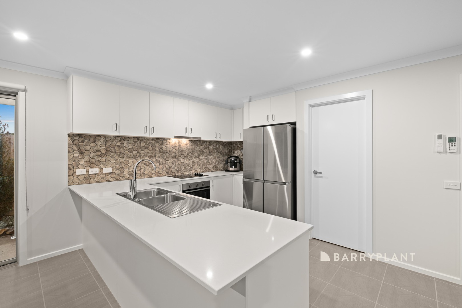 5 Teressa Way, Pakenham, VIC 3810, Pakenham - Thumbnail 4