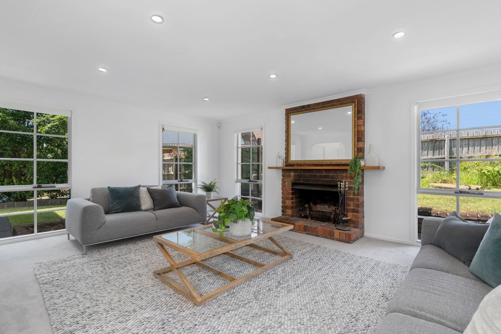 5 The Loch, Croydon Hills, VIC 3136 - Thumbnail 2 - 16/01/2025