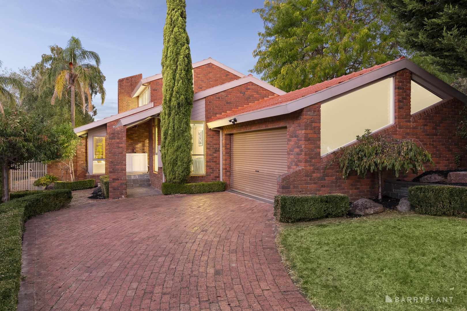 5 Thorncombe Walk, Doncaster East, VIC 3109, Doncaster East - Image 1