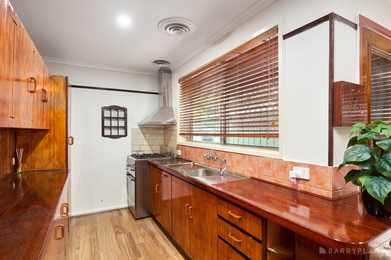 5 Timberglade Drive, Noble Park North, VIC 3174, Noble Park North - Thumbnail 4