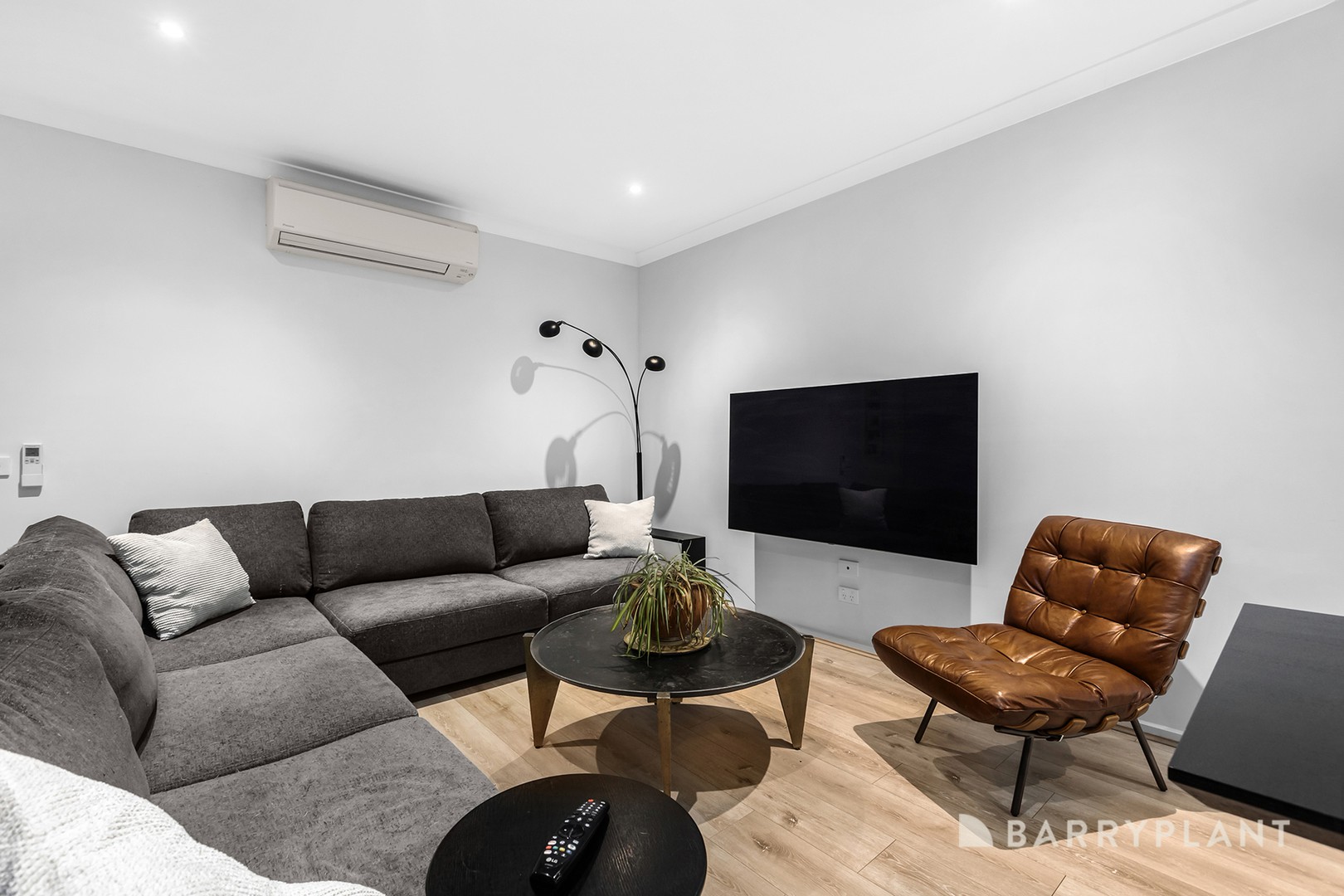 5 Toby Place, Mooroolbark, VIC 3138, Mooroolbark - Thumbnail 7