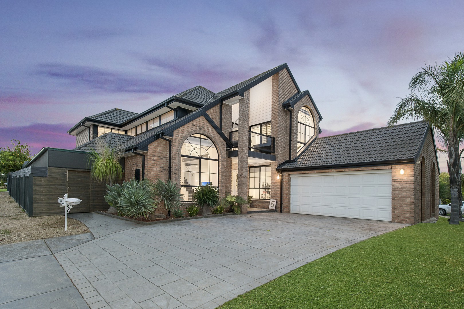 5 Tormorvey Avenue, Hillside, VIC 3037, Hillside - Thumbnail 4