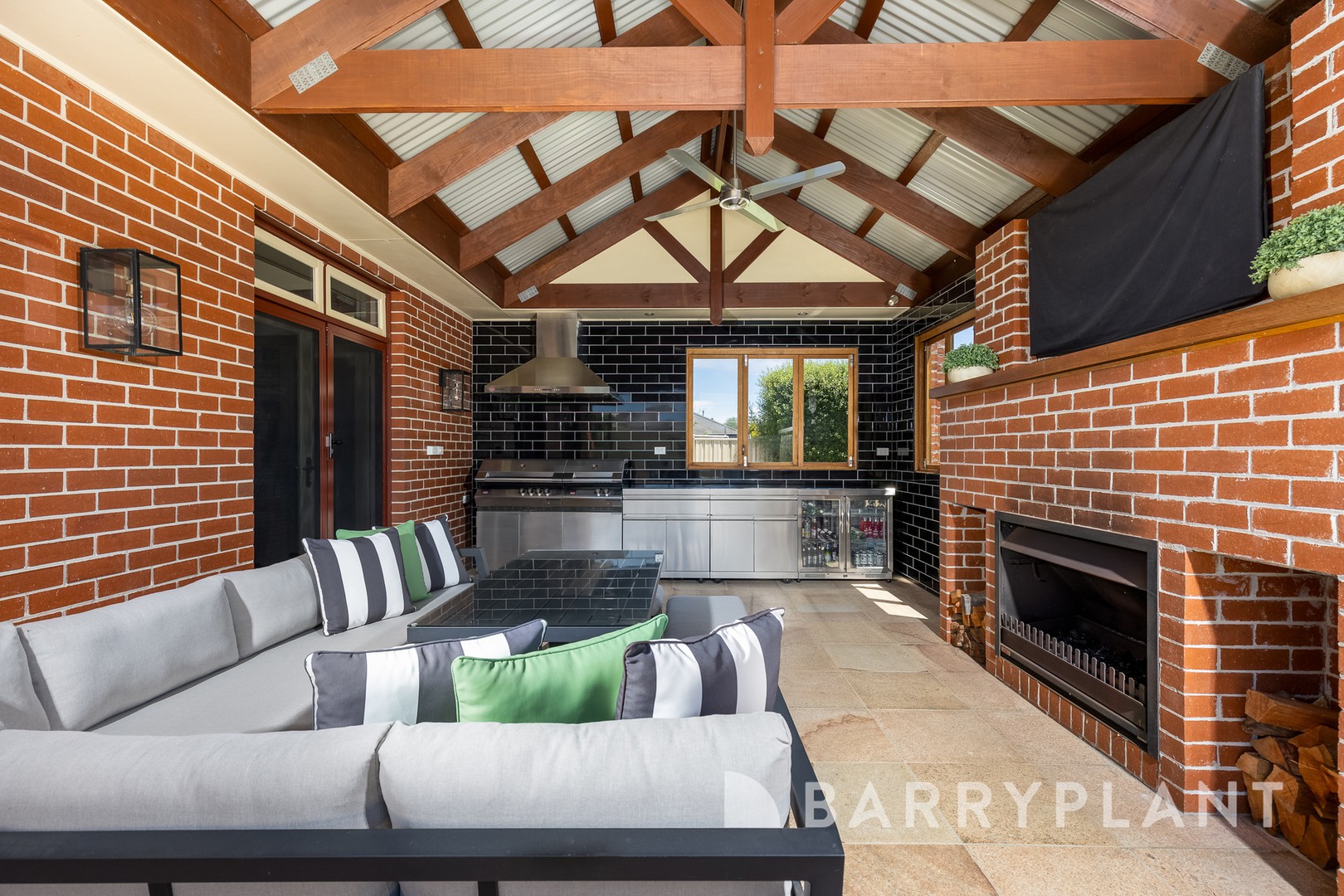 5 Toulon Grove, Point Cook, VIC 3030, Point Cook - Thumbnail 3