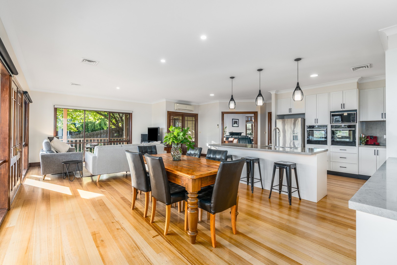 5 Triumph Court, Highton, VIC 3216, Highton - Thumbnail 3