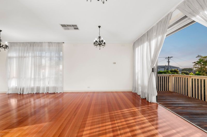 5 Valentine Street, Bullen, VIC 3105 - Thumbnail 2 - 01/05/2023