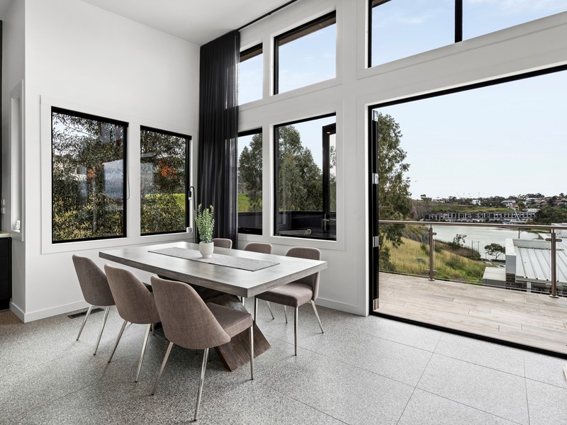 5 Valley Lake Boulevard, Keilor East, VIC 3033 - Image - 17/06/2026