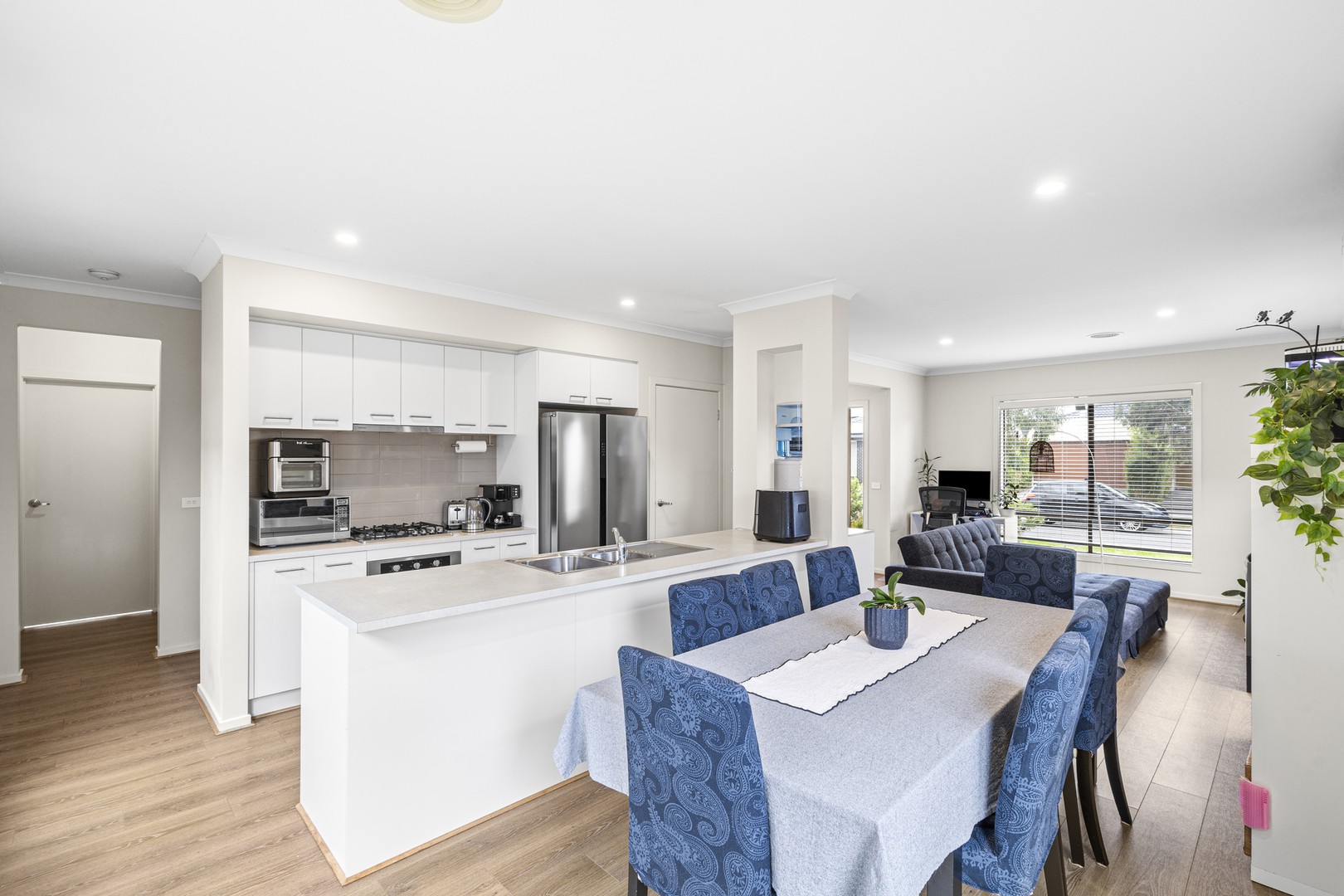 5 Vanguard Crescent, Point Cook, VIC 3030, Point Cook - Thumbnail 2