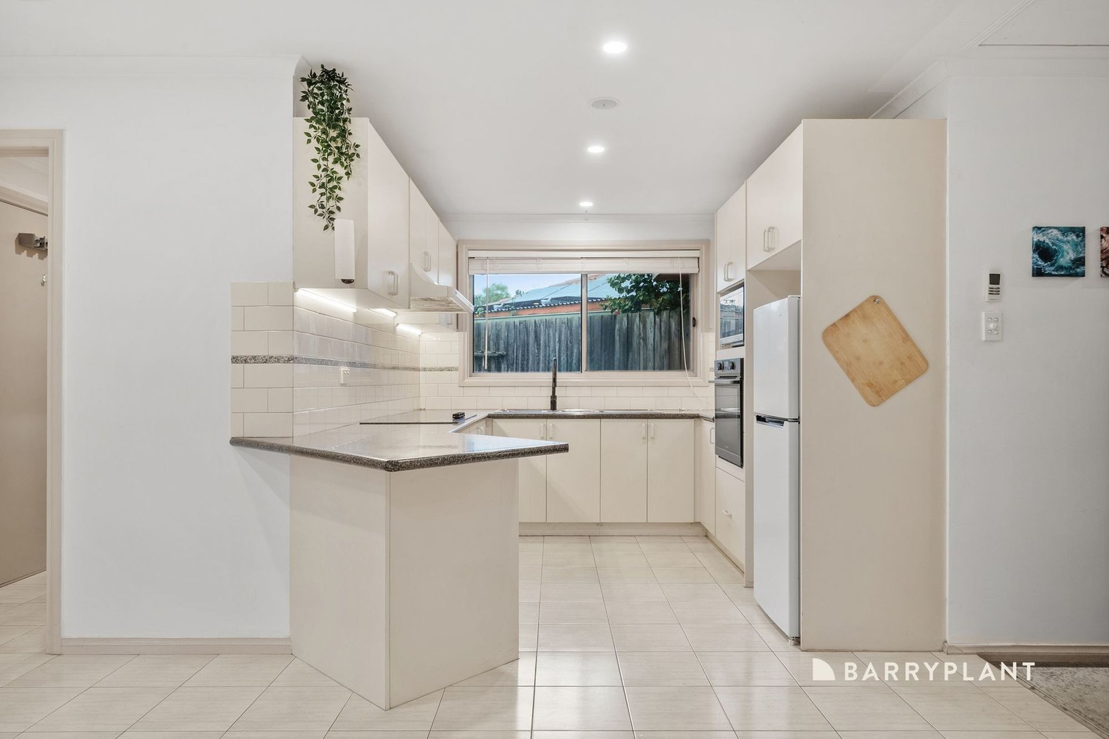 5 Vines Court, Mill Park, VIC 3082, Mill Park - Thumbnail 3