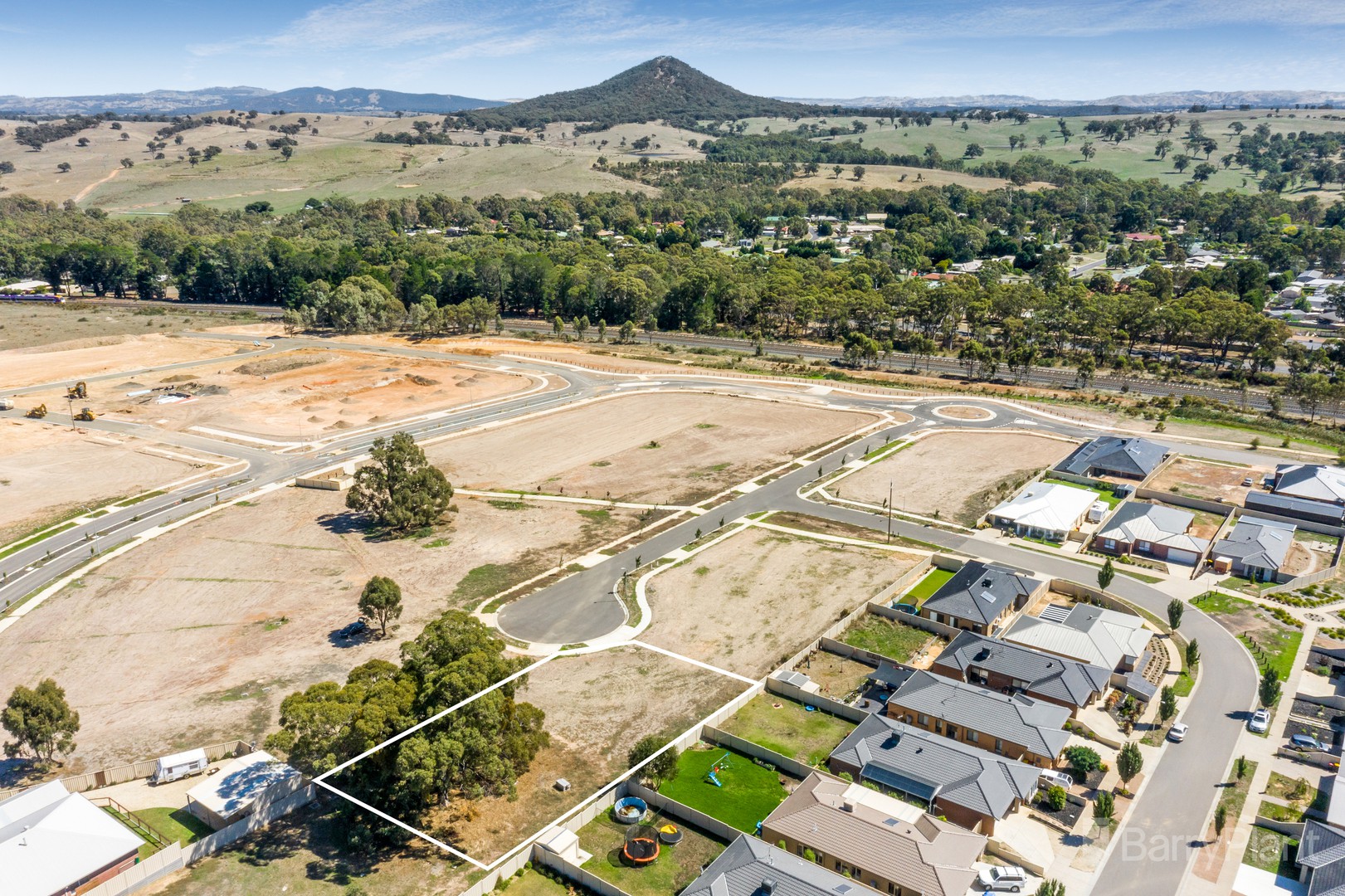 5 Vista Court, Broadford, VIC 3658, Broadford - Thumbnail 2