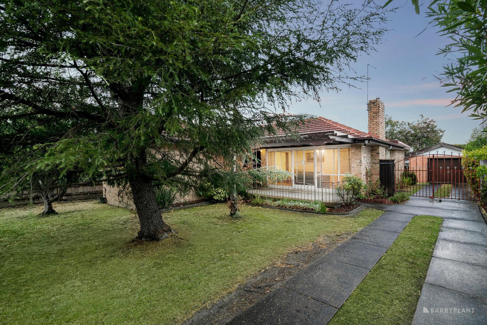 5 Vivian Street, Blackburn North, VIC 3130, Blackburn North - Thumbnail 2