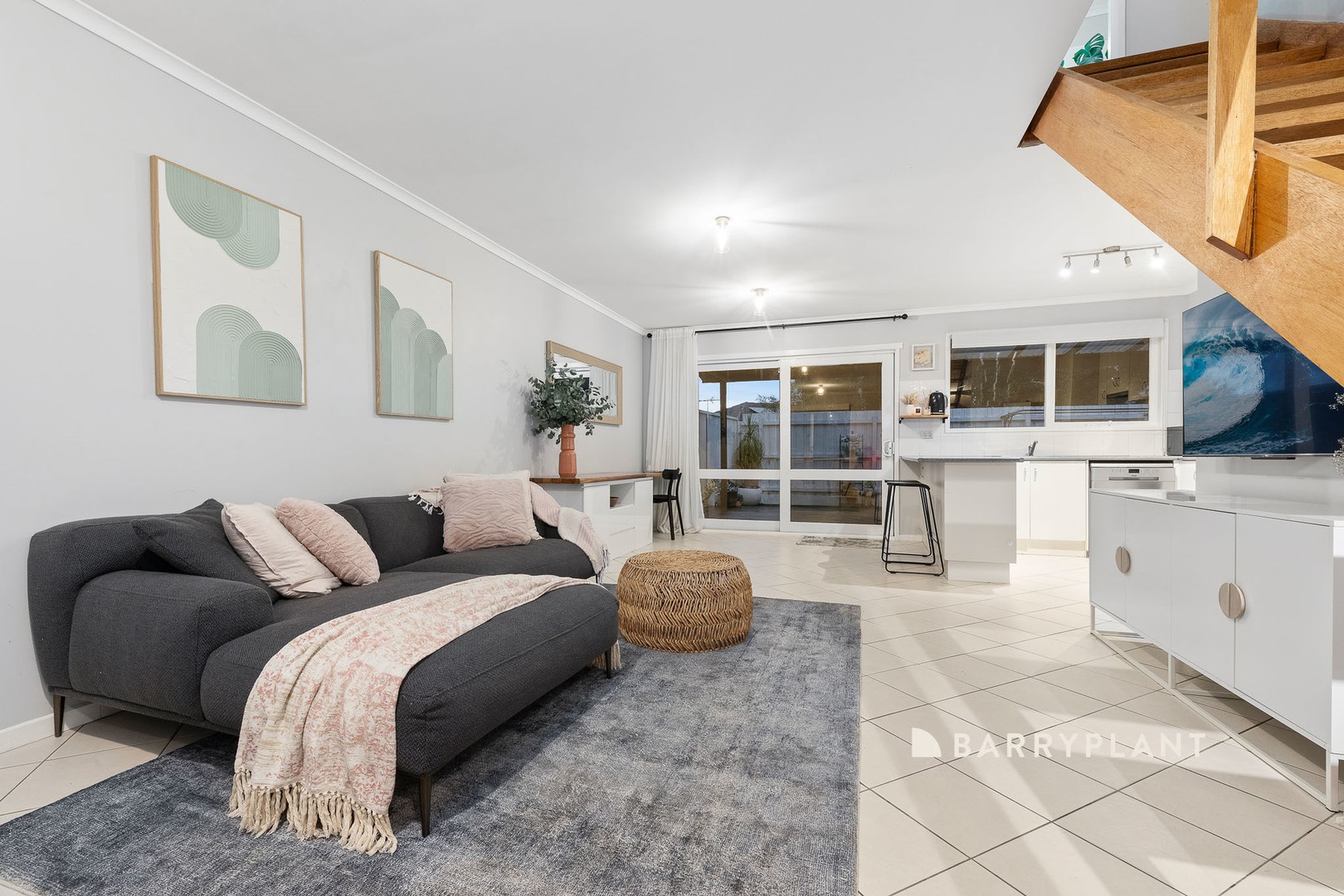 5 Warren Close, Narre Warren, VIC 3805, Narre Warren - Thumbnail 2