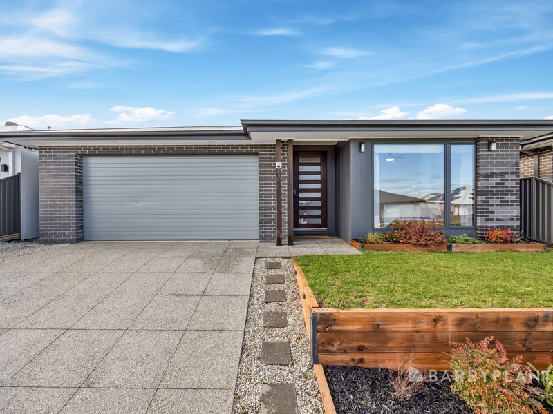 5 Whatman Street, Lucas, VIC 3350 - Image - 10/06/2026