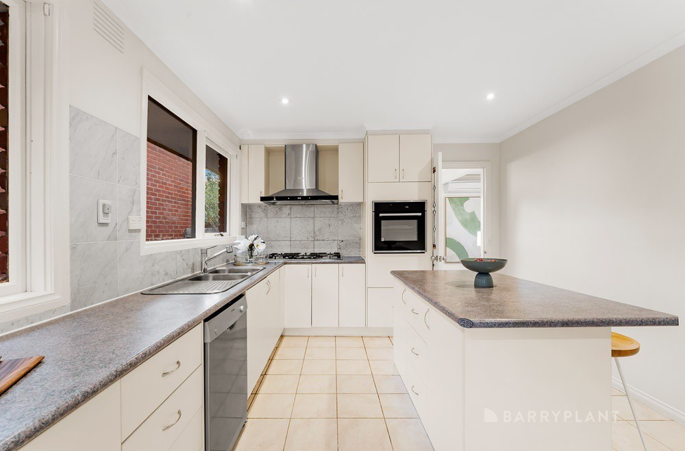 5 Wimbourne Court, Wantirna, VIC 3152, Wantirna - Thumbnail 3