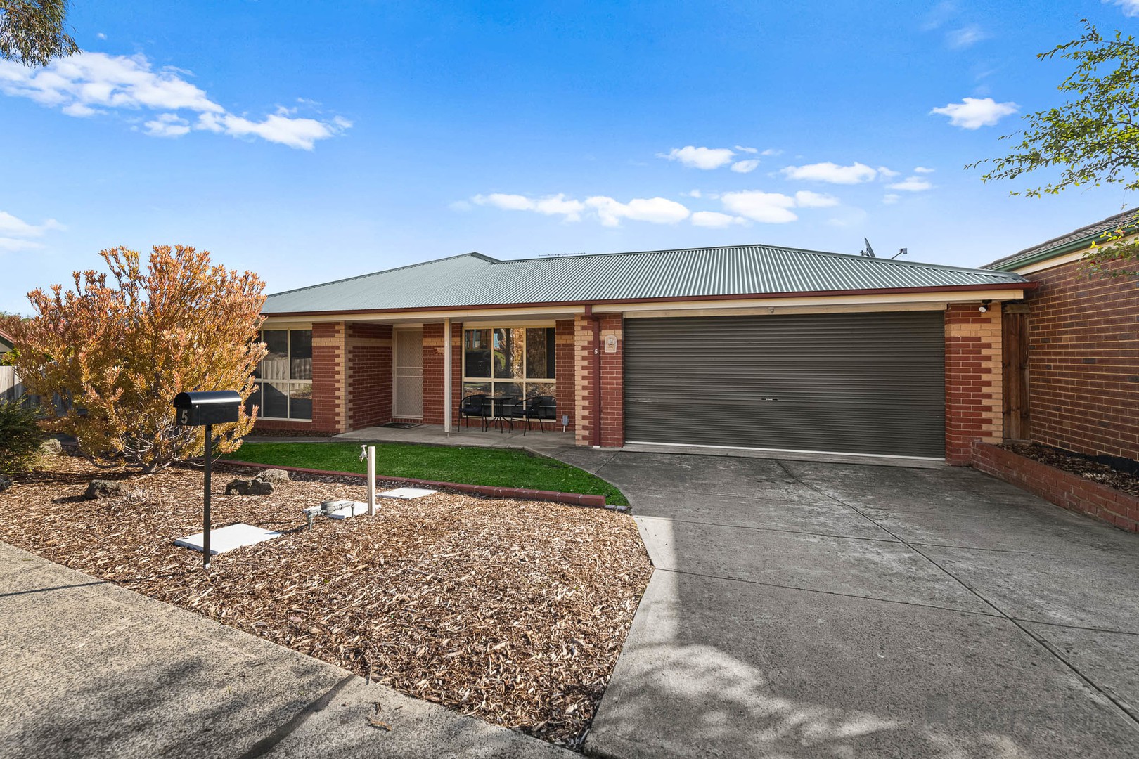 5 Woodburn Avenue, Berwick, VIC 3806, Berwick - Thumbnail 2
