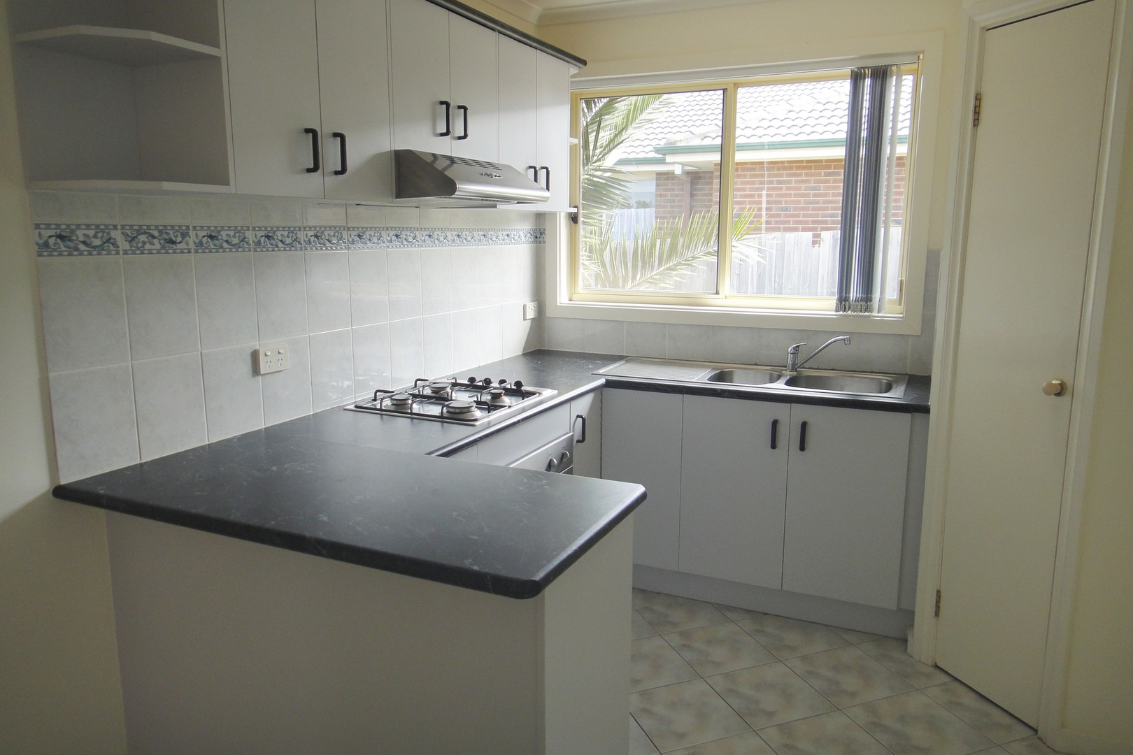 5 Woodburn Avenue, Berwick, VIC 3806, Berwick - Thumbnail 3