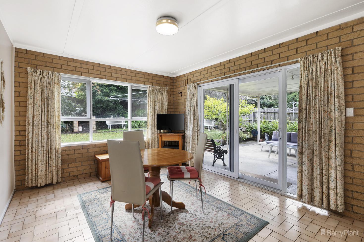 5 Woodhouse Road, Doncaster East, VIC 3109, Doncaster East - Thumbnail 5